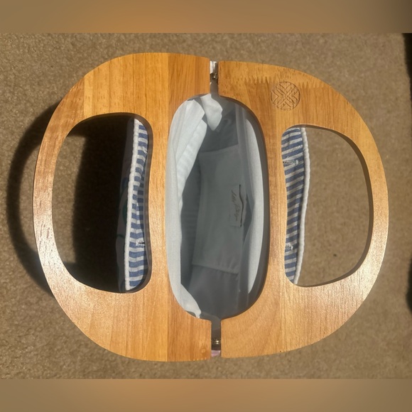 NEW Lilly Pulitzer GWP Bermuda Bag in Resort White Just A Pinch - Picture 3 of 4